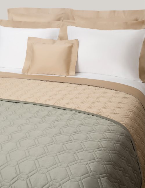 Double-Face Quilted Coverlet: Irish winter and Sable - Image 2