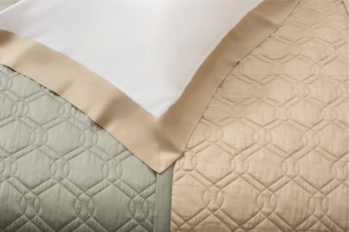 Double-Face Quilted Coverlet: Irish winter and Sable