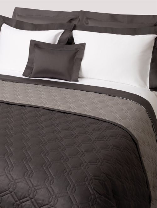 Double-Face Quilted Coverlet: Grisaglia and Estadio - Image 3